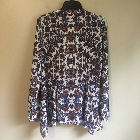 Sanctuary small colorful long sleeve blouse - Picture 2 of 5